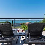 Villa Royal Hill With Pool Maslenica
