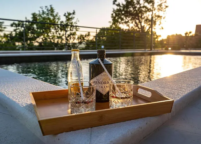 Royal Hill With Pool