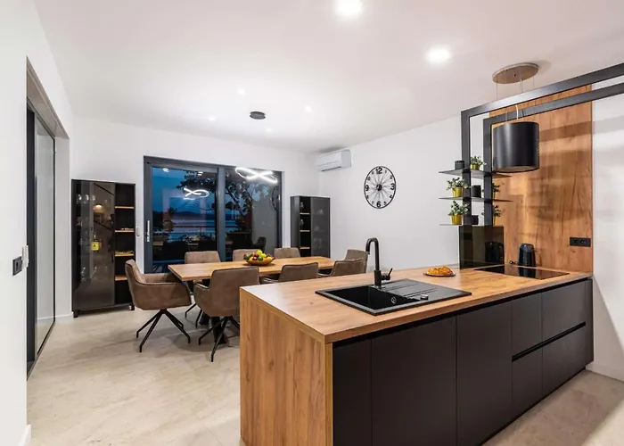 Vila Royal Hill With Pool *