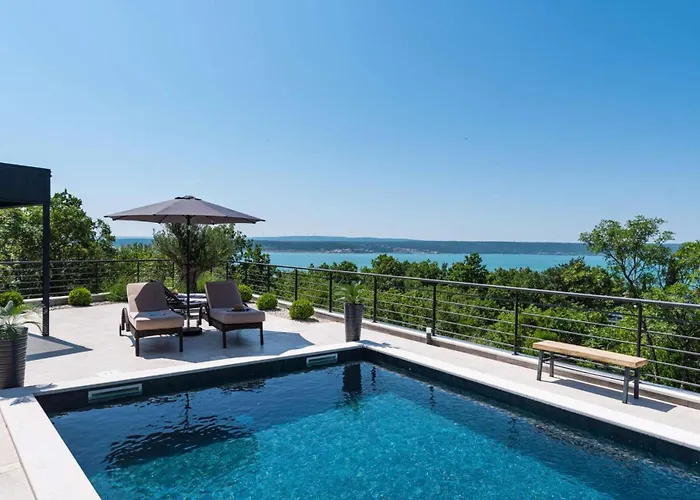 Villa Royal Hill With Pool *